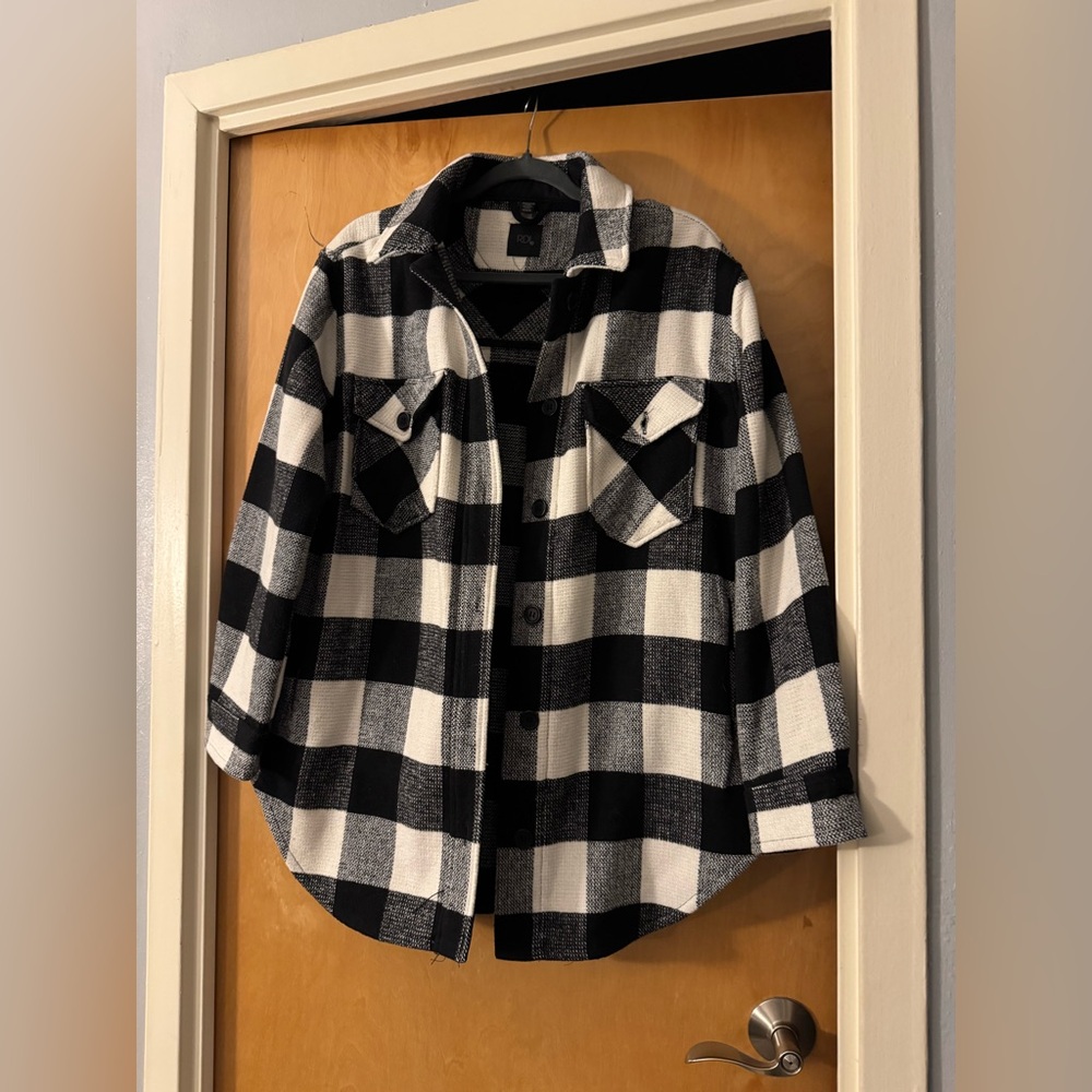 RDI Plaid shacket size M